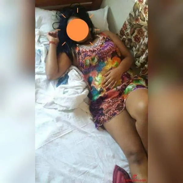 🥰With Room Full Service Rs 4500🥰 | Lanka Ads New