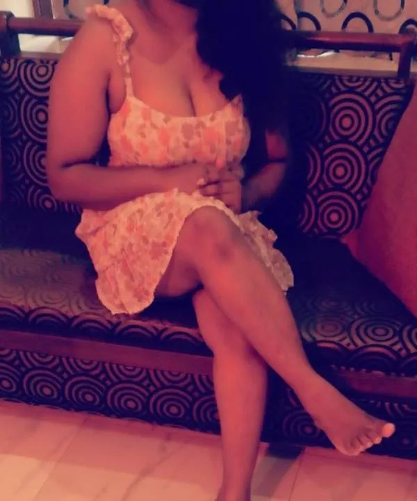 5500/- Full Service  තුරුල් වෙලා ආදරෙන් අපි දෙන්නා sex කරමු , | Lanka Ads New