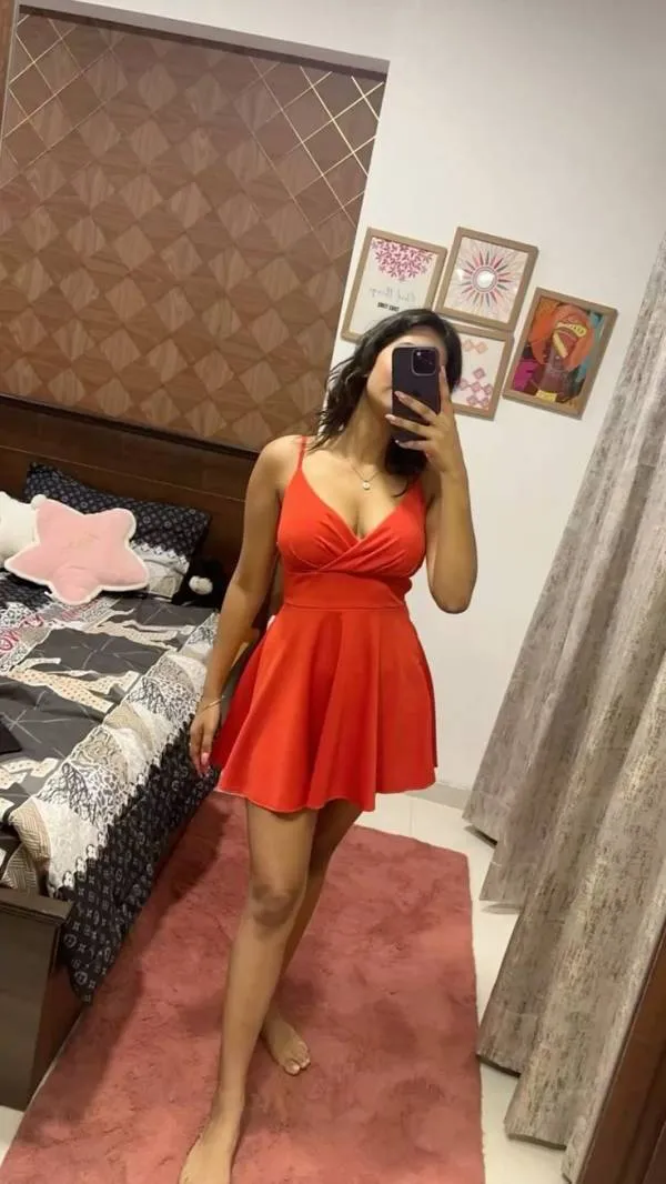 Hot slim girl at Kalubovila  Nugegoda | Lanka Ads New