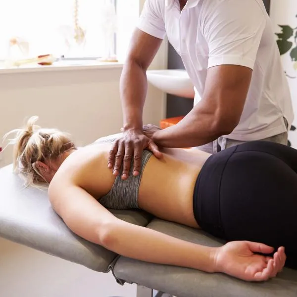 🪷  Therapeutic Massage for Working Women – By Ravin  Hello, I’m Ravin, a certified body th
