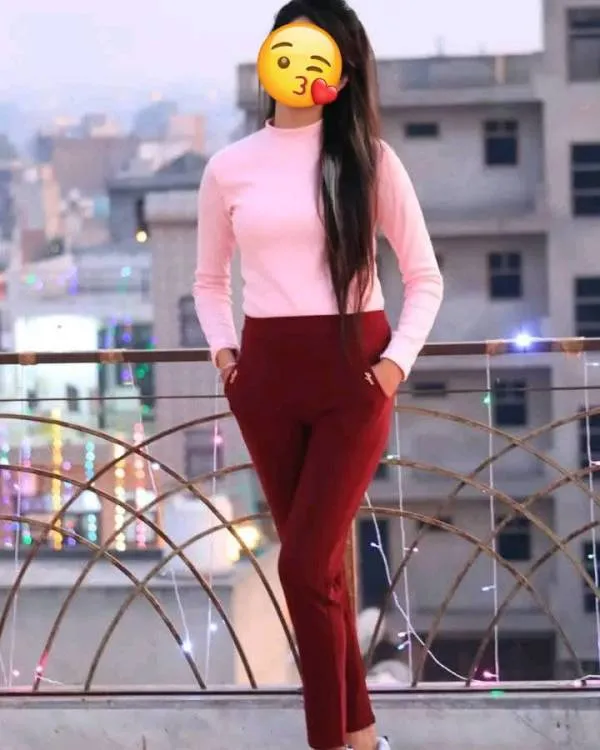 Hot girl at Kandy   නුවර | Lanka Ads New