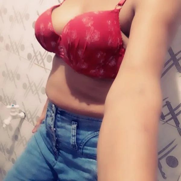 BEAUTIFUL GIRL FULL SERVICE WITH ROOM | Lanka Ads New