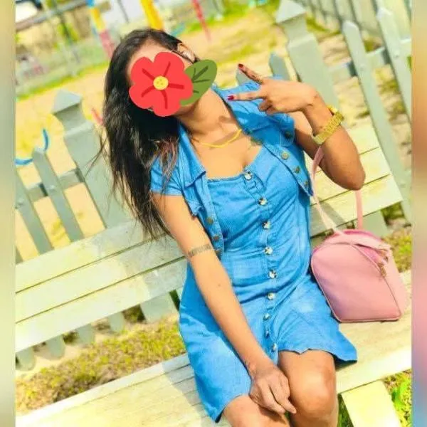 🌹Slm බොඩියට ආස කරන🌹 🌻කෙට්ටු අයට ප්‍රේම කරන🌻 😘තරුන, මහලු සියලු අයට😘 🏝️පැයට පැයක්  දෙන්න එන්