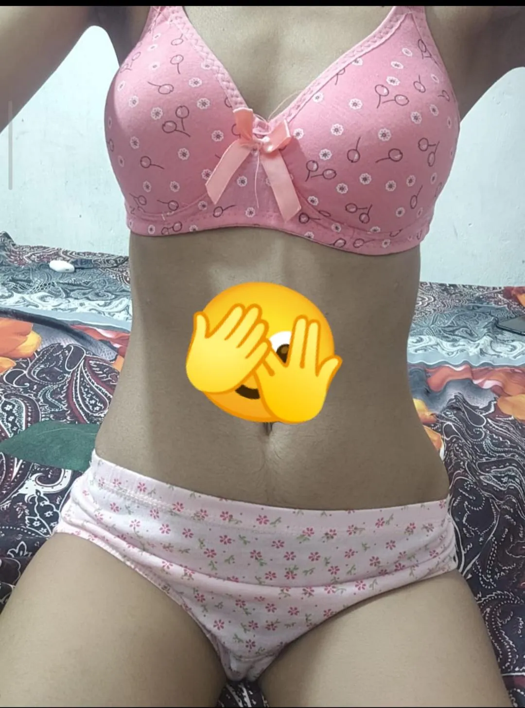 New slim Muslim girl 😁 verify girl I'm good sevice for you | Lanka Ads New