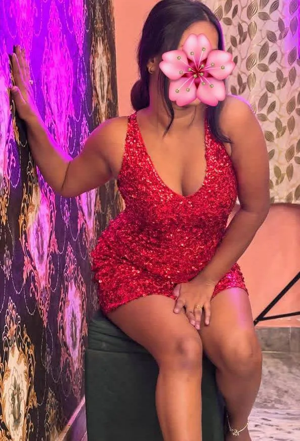 Hot girl at Kollupitiya🔥 | Lanka Ads New