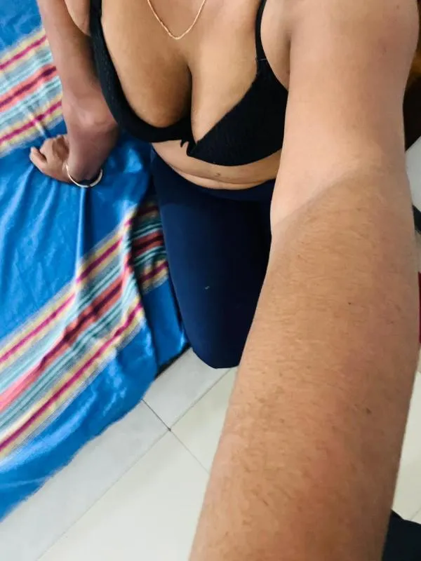 මධු ❤️ 30 Years Hot Mature Lady – කඩුවෙල, කැලණිය, බියාගම 🔥 | Lanka Ads New