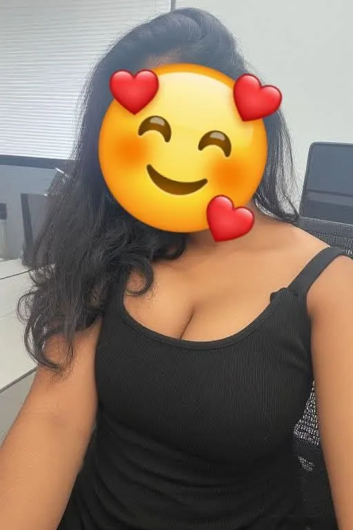💦📷  LIVE CAM SERVICE REALL PHOTO AND DETAILS BEAUTIFUL GIRL   🌸🪻 | Lanka Ads New