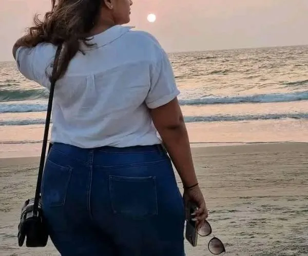 Beautiful Young Girl Full Service Available | Lanka Ads New