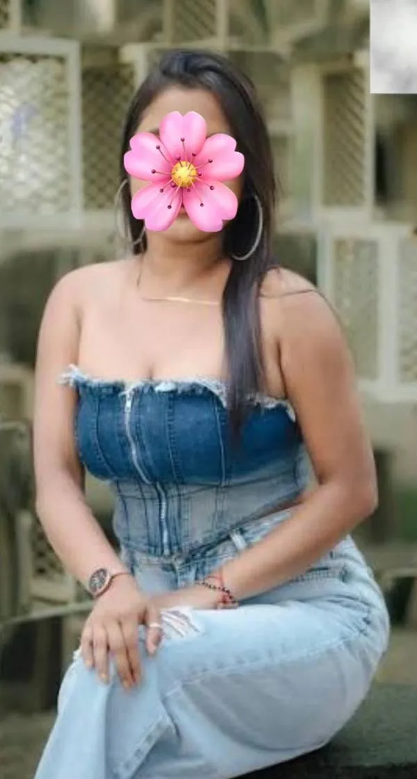 💯Real Photo. Am real tamil girl🏮  கல்கிஸ்ஸ தேஹிவல  🌹வயது 23  சின்ன பிள்ளை  மெல்லிய பிள்ளை🌹
