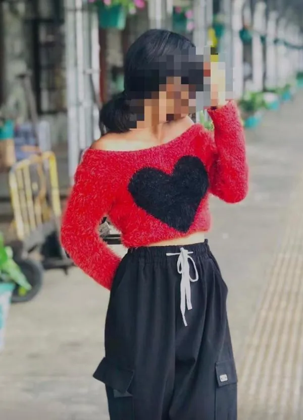 SLIM GIRL 22 YEARS OLD | Lanka Ads – Pulse Feed
