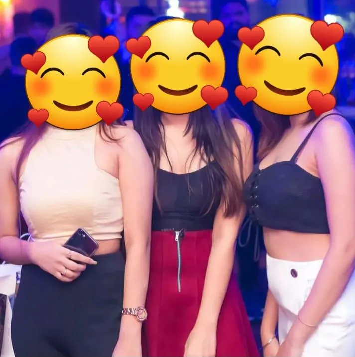 දවස ගානෙ ලස්සන Posh කෑලි ගෙන්නන Place  එක  🤩 කැමති කෙනා select කරගන්න පුළුවන්  🤭Girl Frien